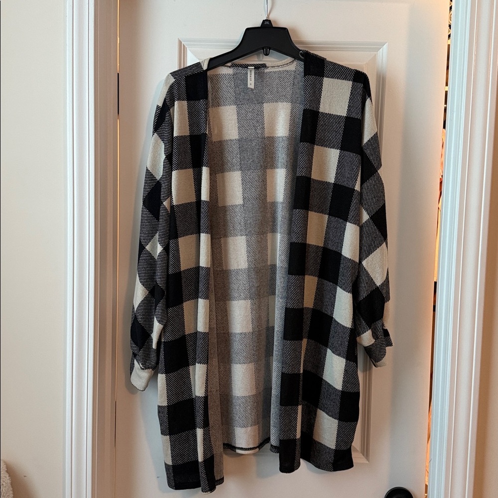 Emerald Black and Cream Knit Cardigan